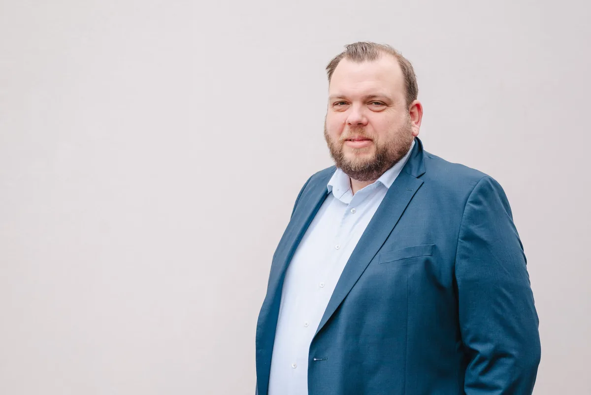 Florian Schnipkoweit ist Mitgründer und Geschäftsführer von Marcley.
